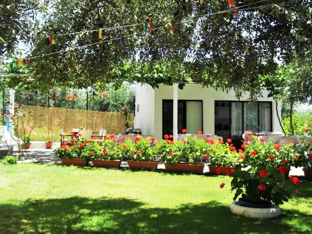 Hotel Of 300 M² On The Island Of Thassos