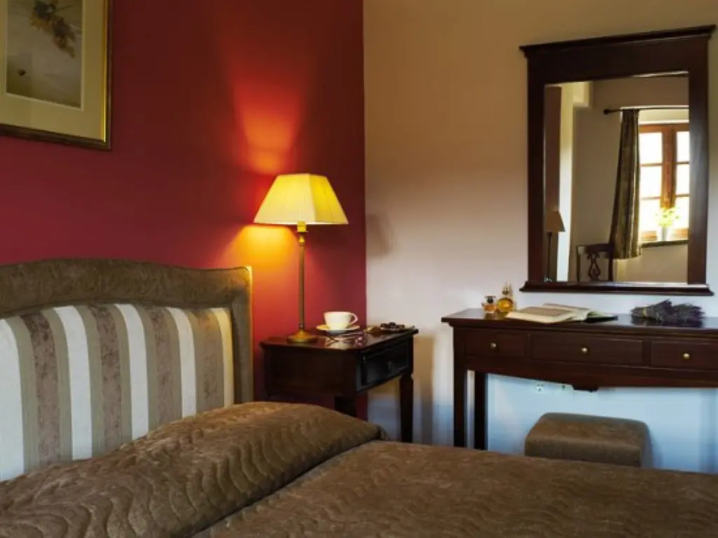 Hotel Of 1000 M² In Epirus