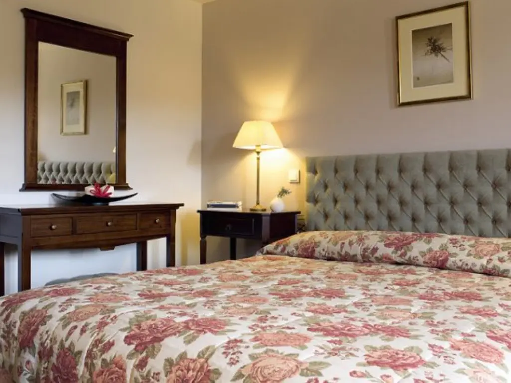 Hotel Of 1000 M² In Epirus