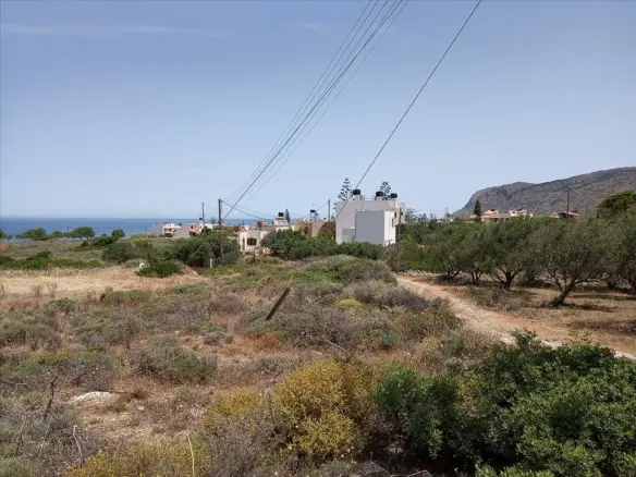 Land Of 2700 M² In Crete
