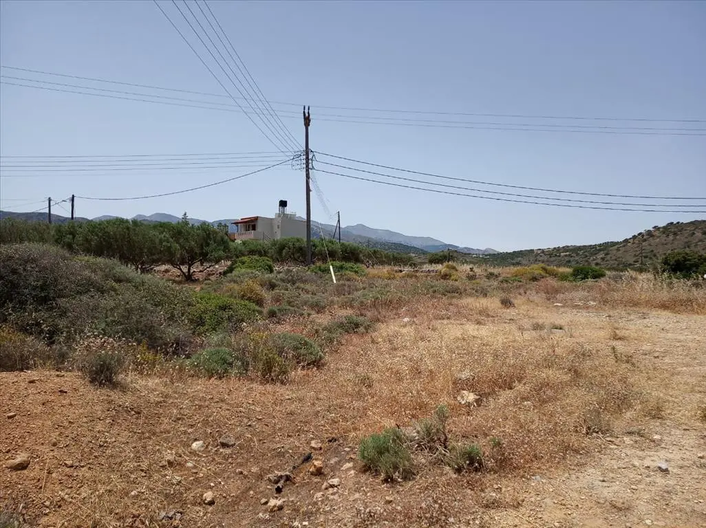 Land Of 2700 M² In Crete
