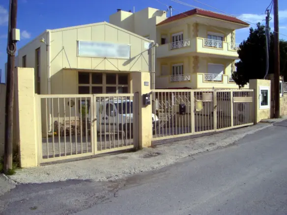 Business Of 500 M² In Crete