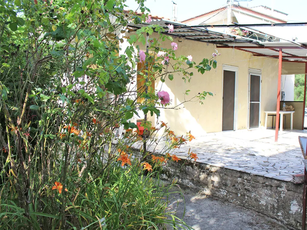Detached House Of 50 M² In Olympic Coast