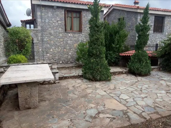 2-bedroom Detached House In Arachova, Greece (70 M²)