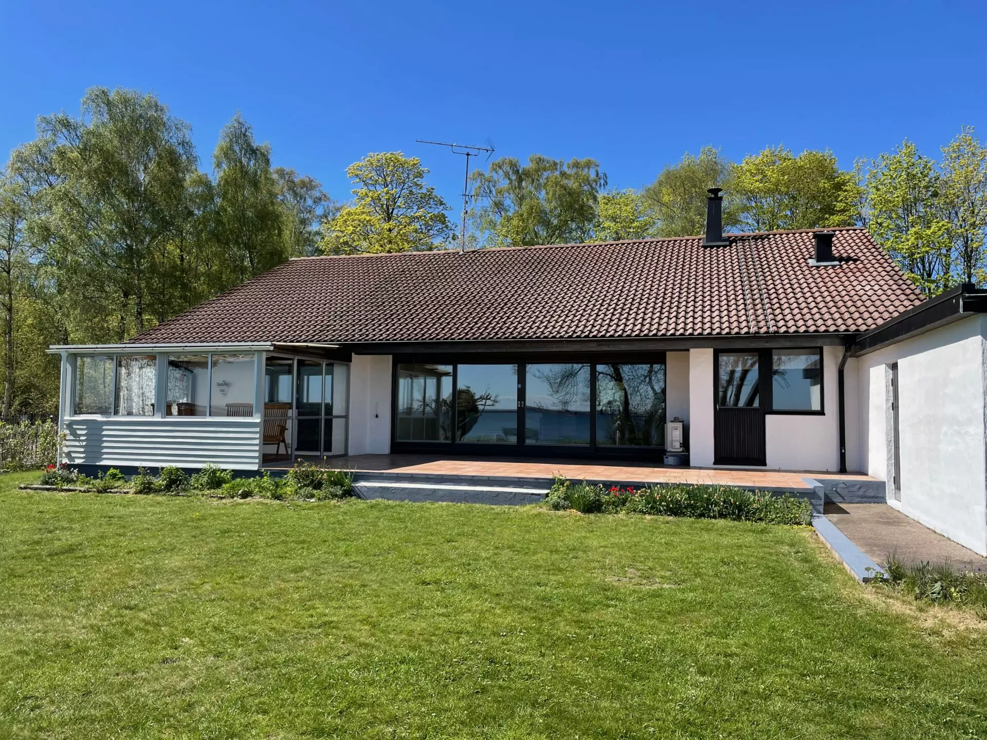 Villa Of 210 M² With Ocean View In Strand