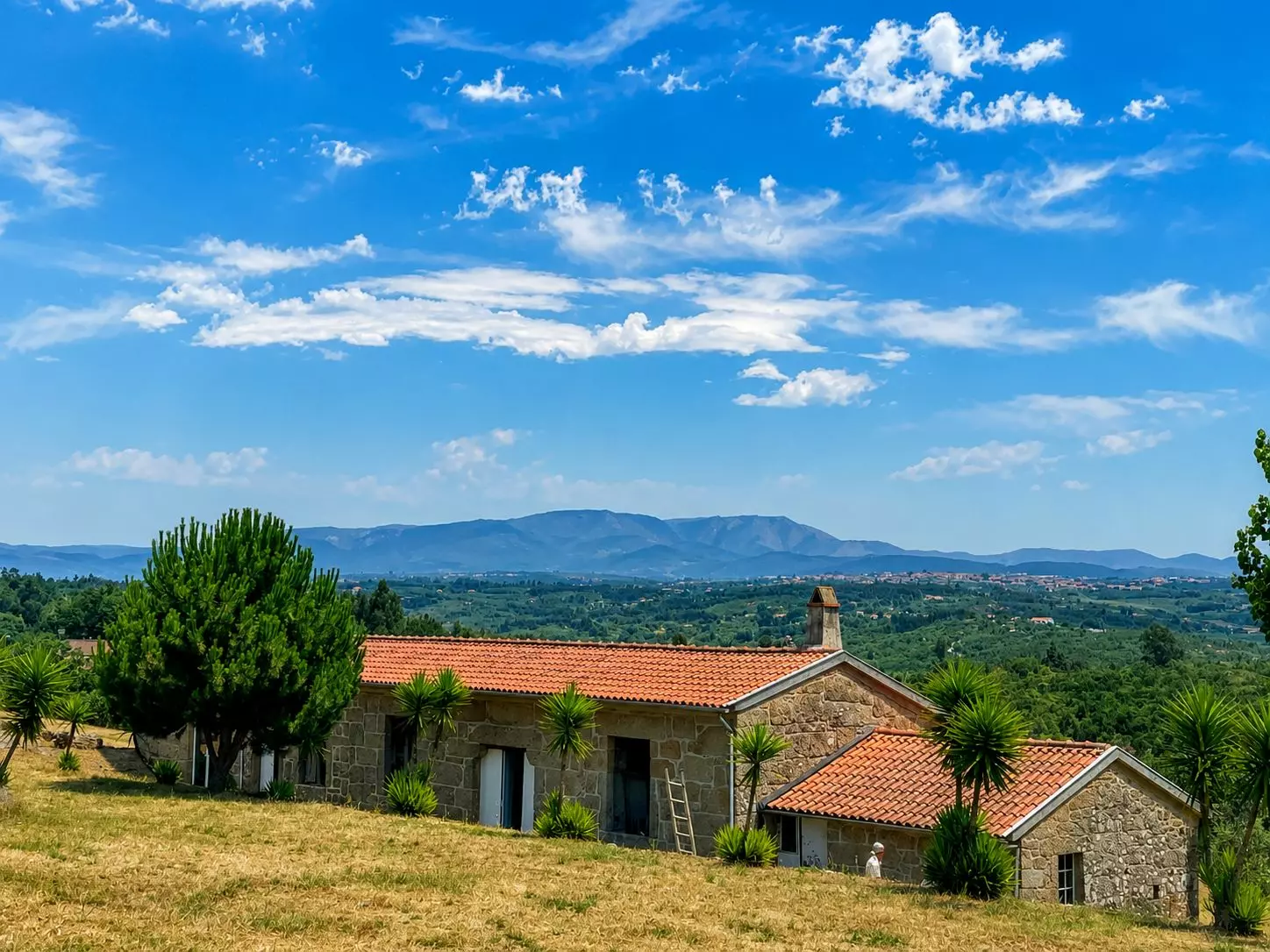 Countryhouse Of 500 M² With Central Portugal In Its Location