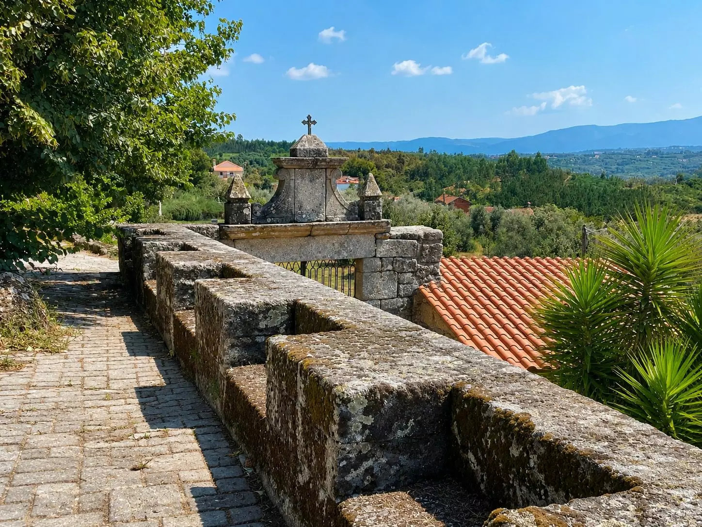 Countryhouse Of 500 M² With Central Portugal In Its Location