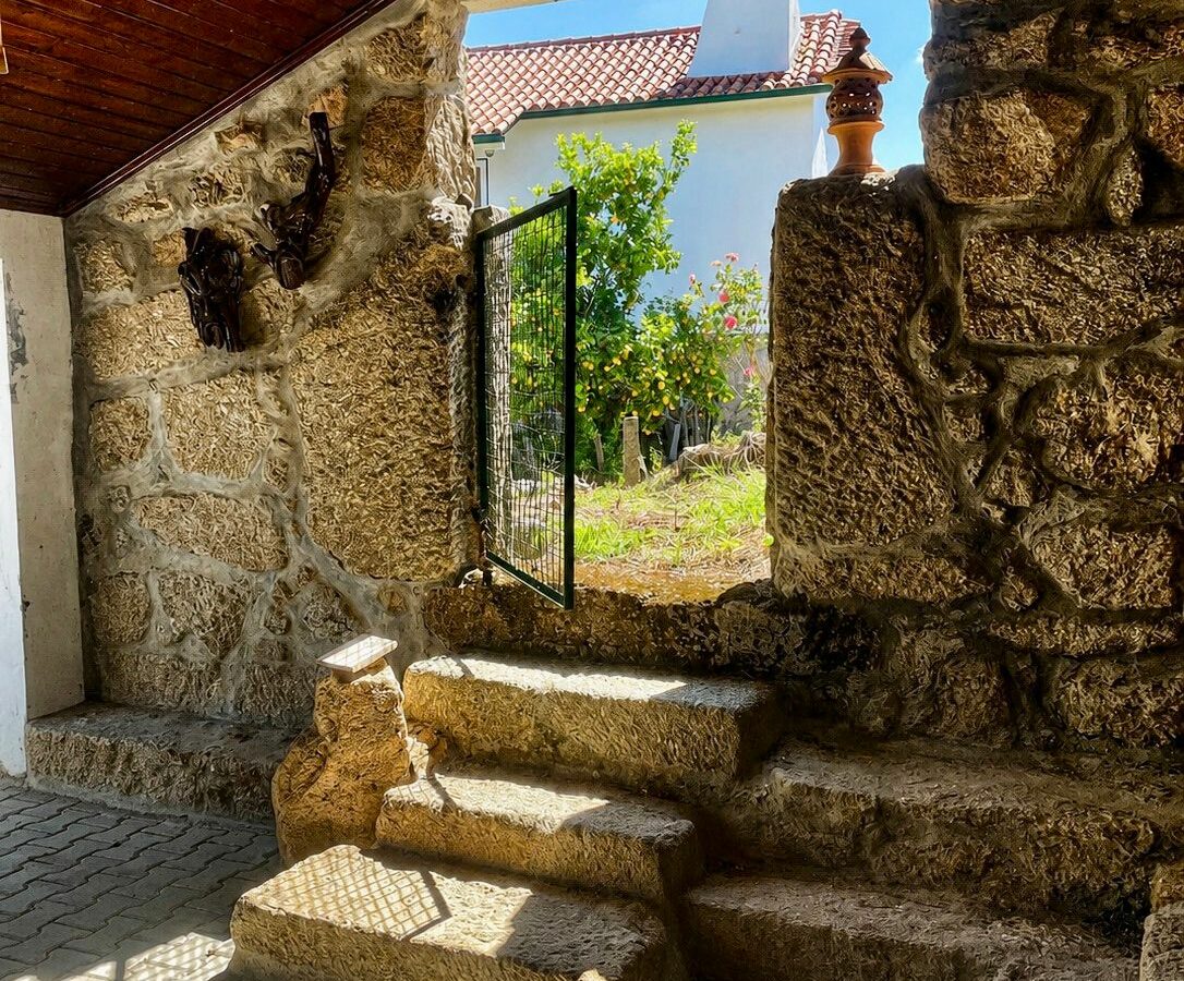 Countryhouse Of 500 M² With Central Portugal In Its Location