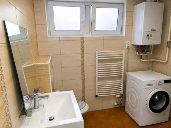 Apartment Of 57 M² With Modern And Fully Furnished Features In Bronx, Varaždin