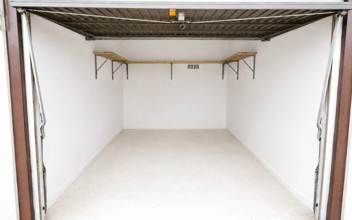 Apartment Of 57 M² With Modern And Fully Furnished Features In Bronx, Varaždin
