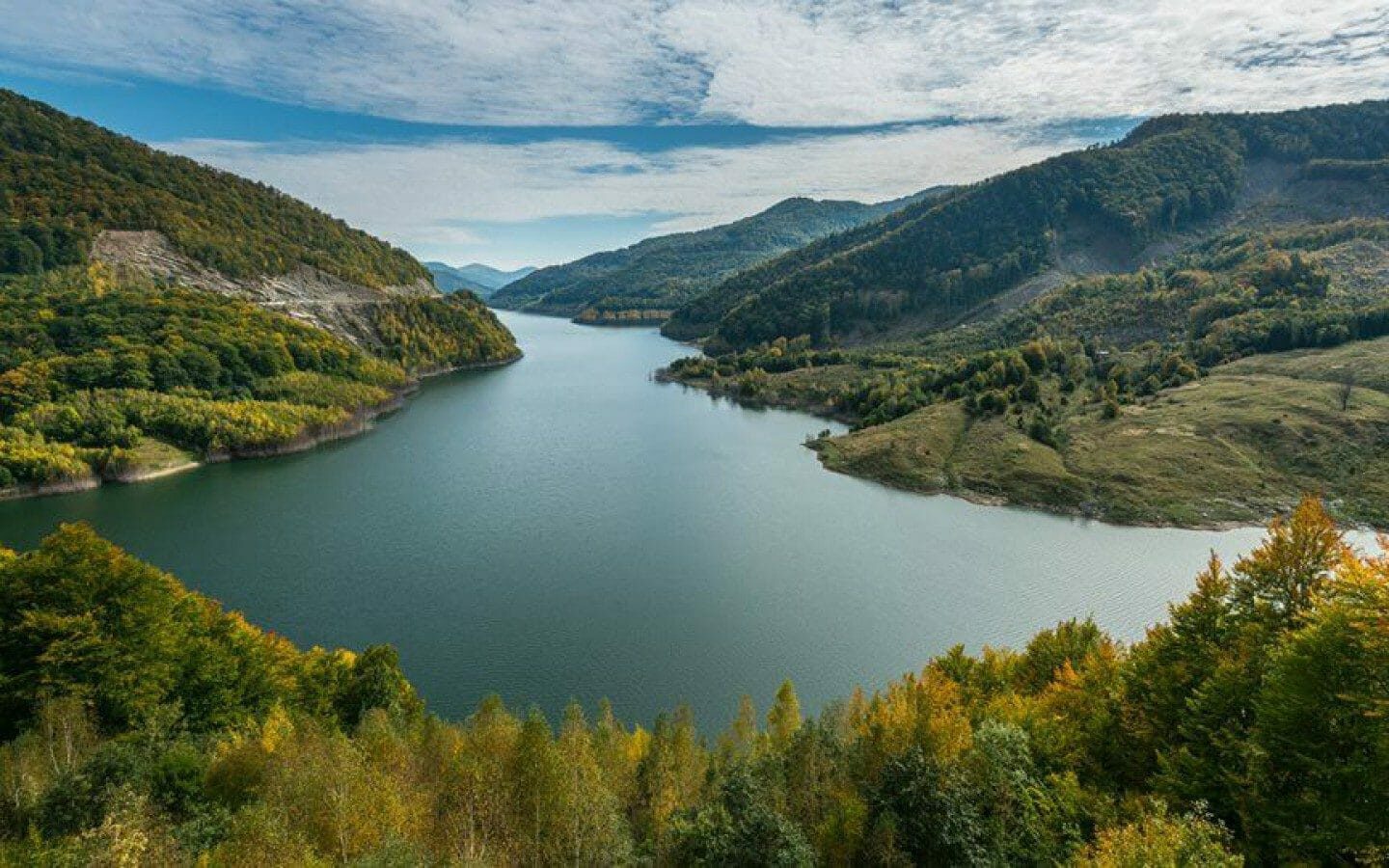 5 Hectares Off-grid Property With 3 Natural Springs In Lake Siriu, Romania