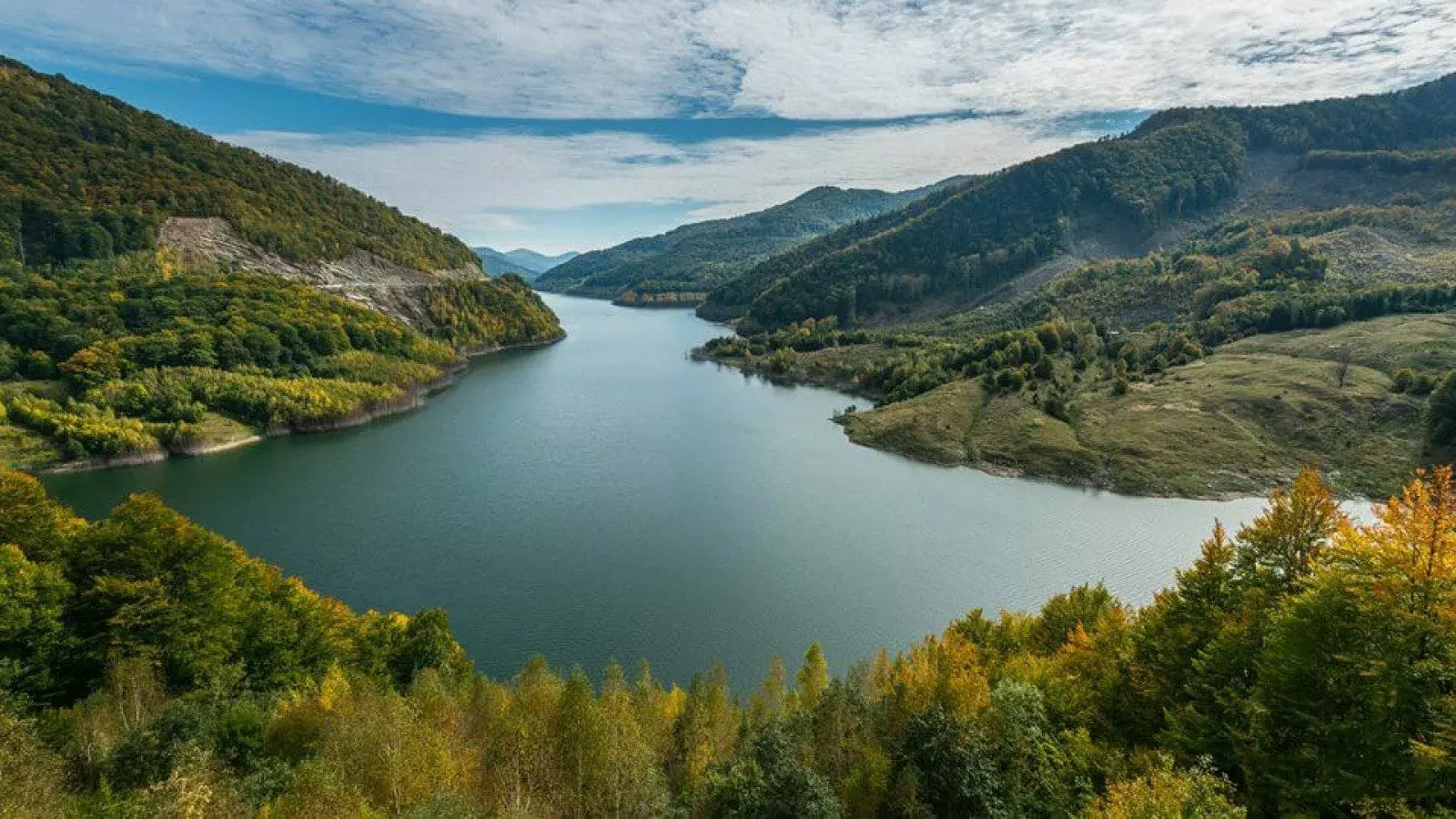 5 Hectares Off-grid Property With 3 Natural Springs In Lake Siriu, Romania