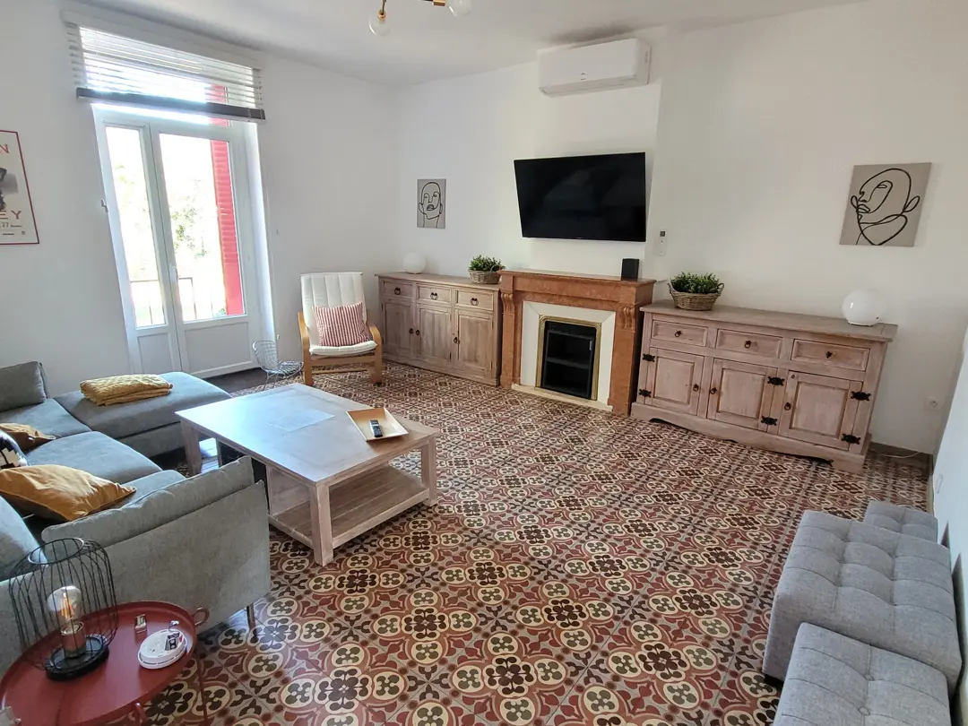 House Of 250 M² In Faugeres, France