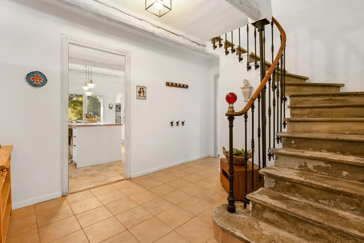 House Of 250 M² In Faugeres, France