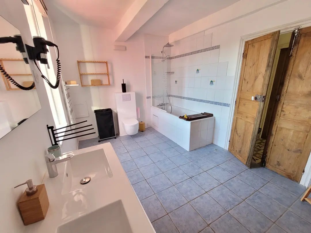 House Of 250 M² In Faugeres, France