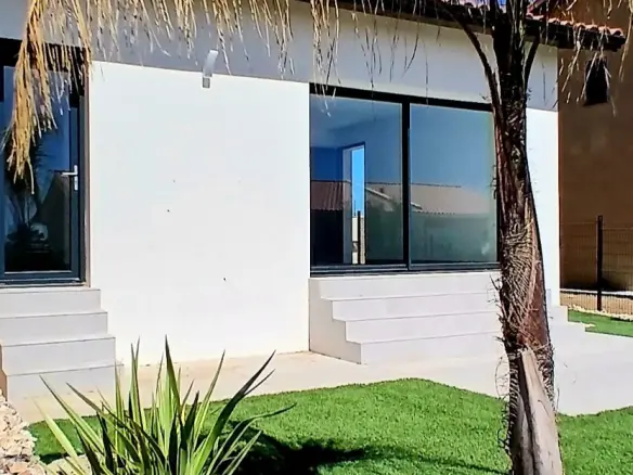 House Of 70 M² In Portiragnes, France