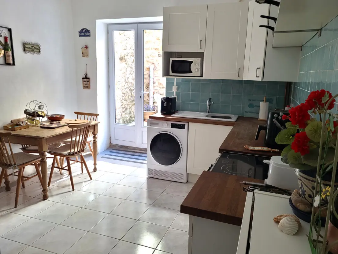 Apartment Of 60 M² In Saint Genies De Fontedit