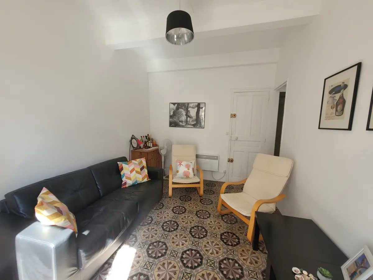 Apartment Of 60 M² In Saint Genies De Fontedit
