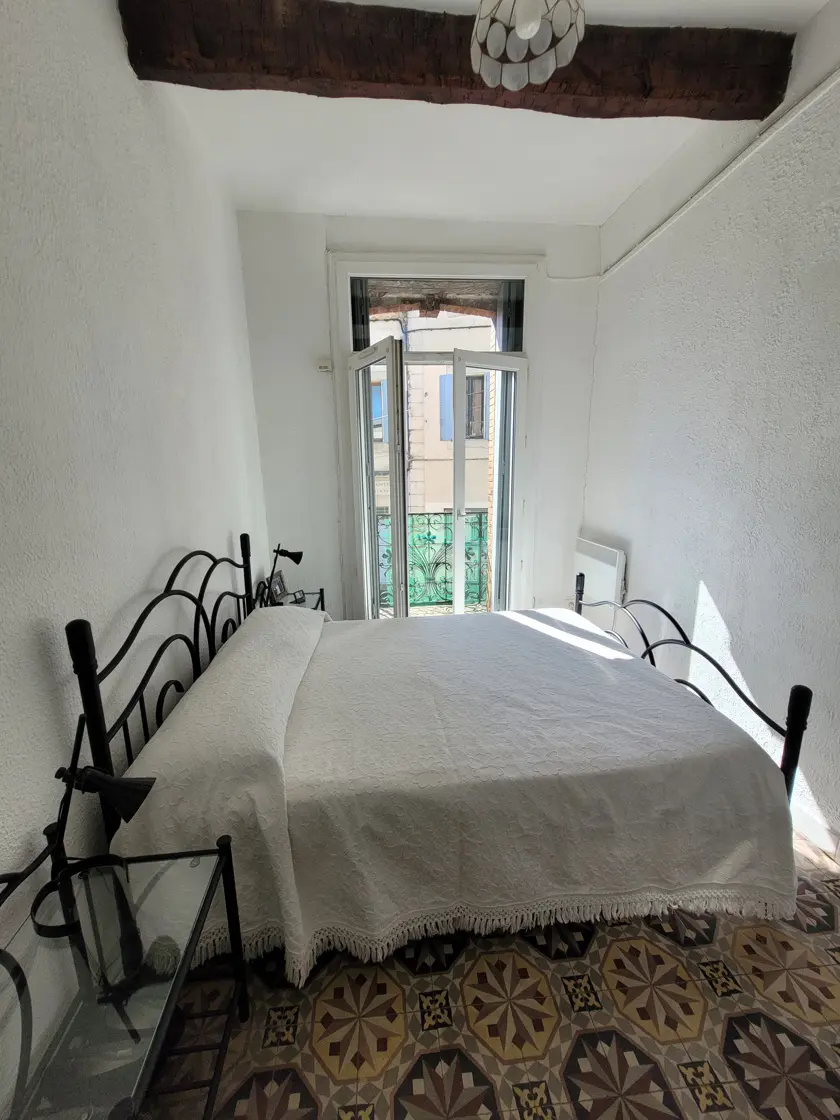 Apartment Of 77 M² In Saint Genies De Fontedit