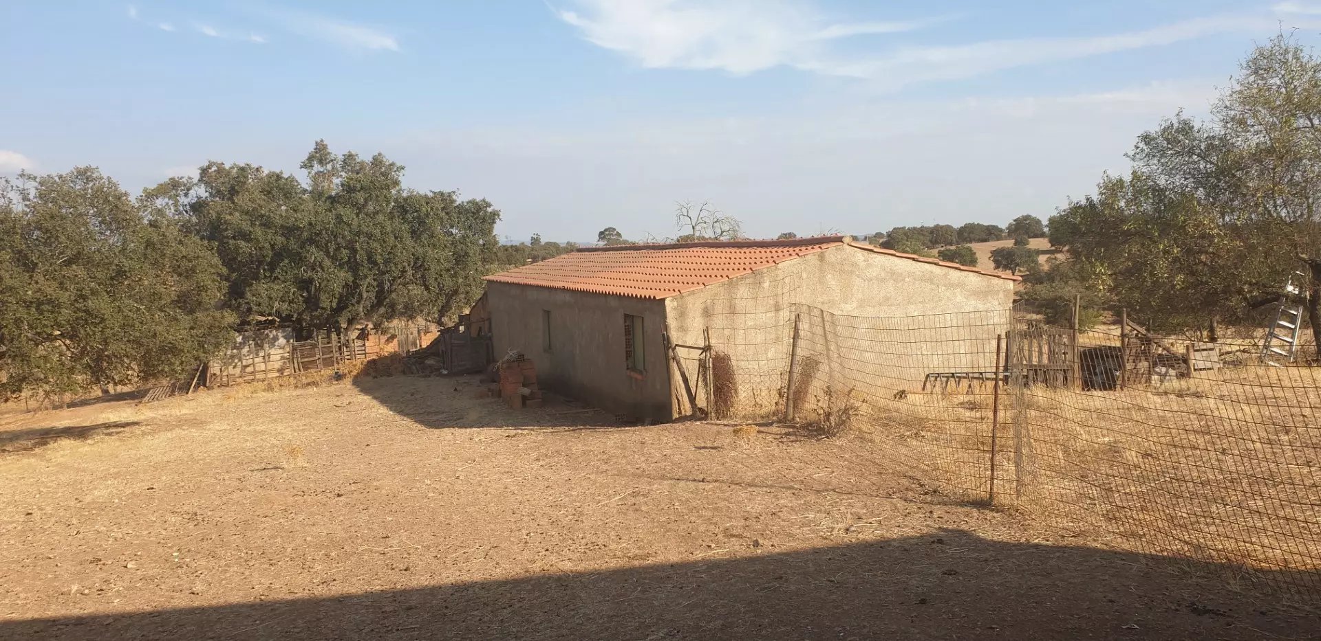 Farm Of 5.8 Ha With 100% Legal Well And Full Fencing In South Portugal