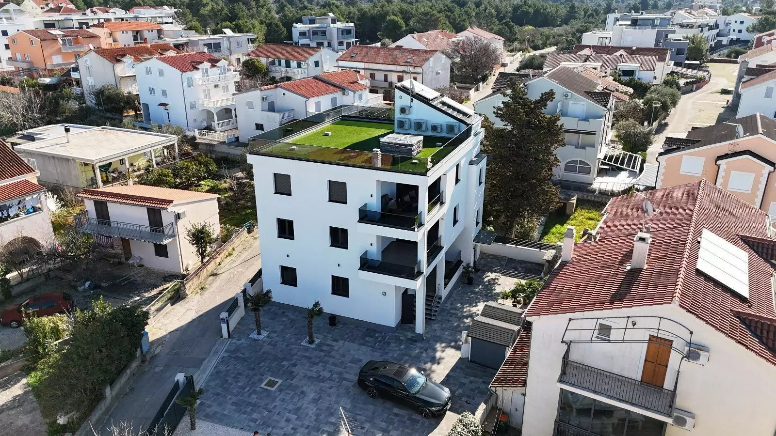 Villa Of 300 M² With Rooftop Jacuzzi In Srima, Vodice