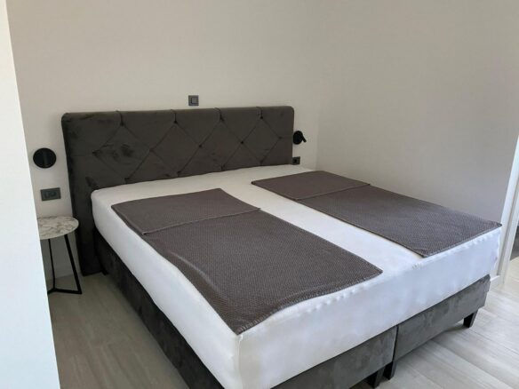 Villa Of 300 M² With Rooftop Jacuzzi In Srima, Vodice
