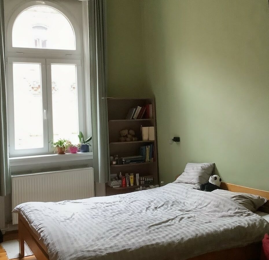 Apartment Of 81 M² With 3.7 M Ceilings & Loft Potential Near Városliget