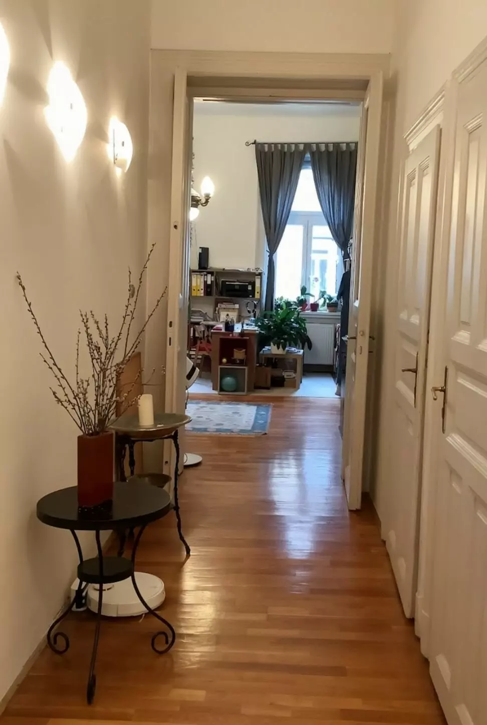Apartment Of 81 M² With 3.7 M Ceilings & Loft Potential Near Városliget