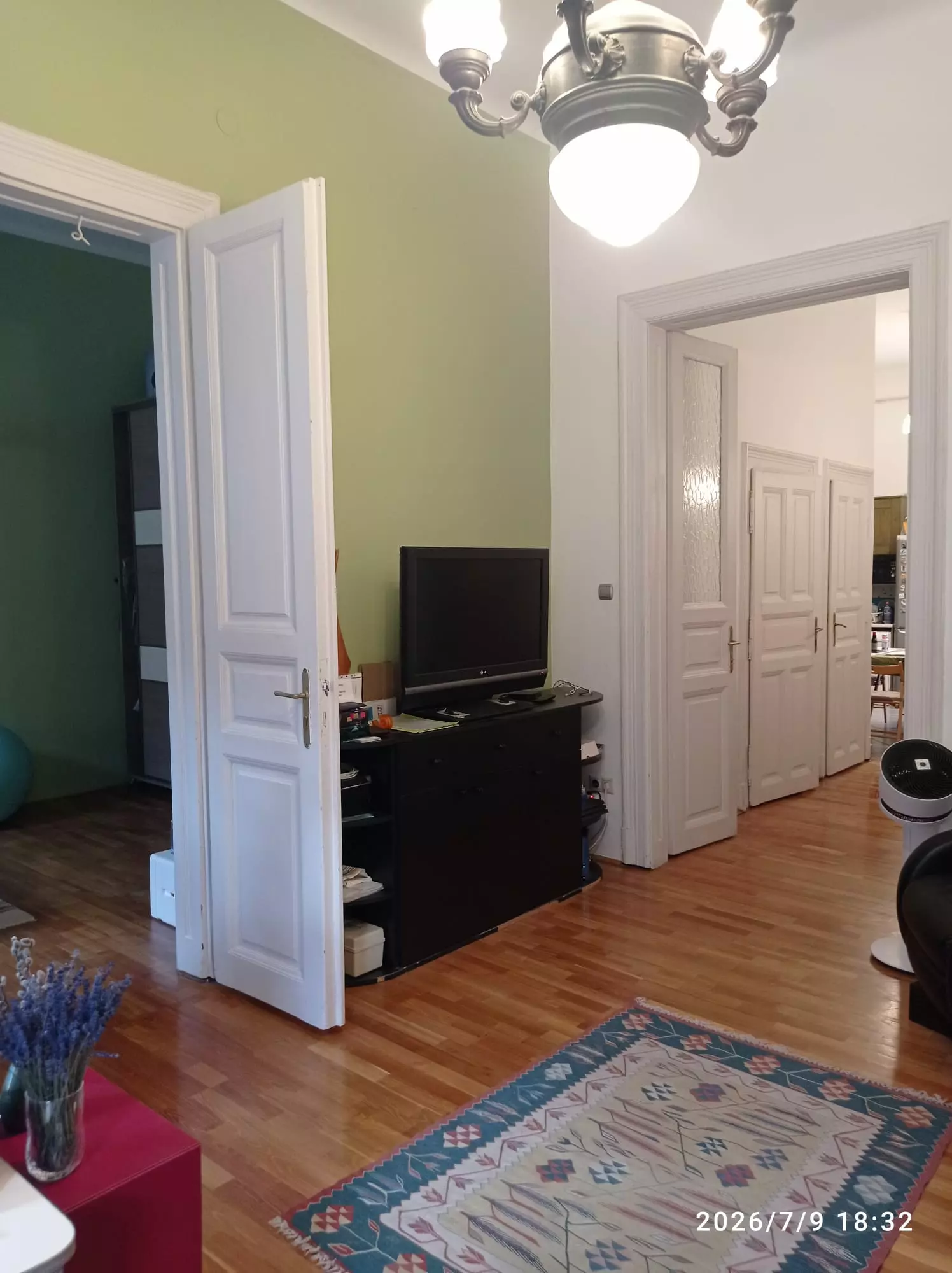 Apartment Of 81 M² With 3.7 M Ceilings & Loft Potential Near Városliget