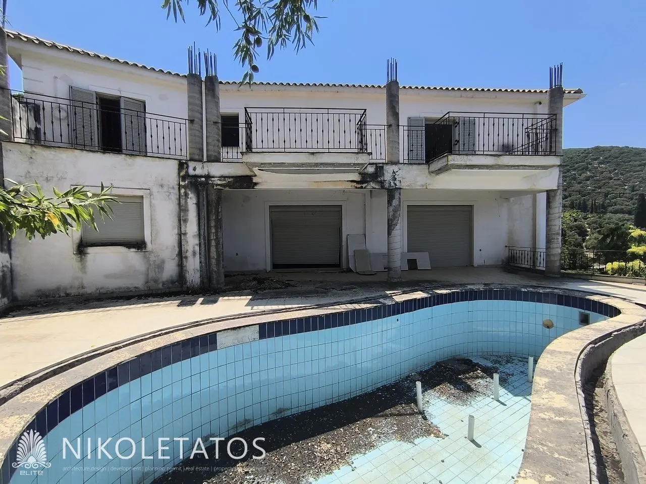 Villa Of [size] With [features] In Haliotata, Greece
