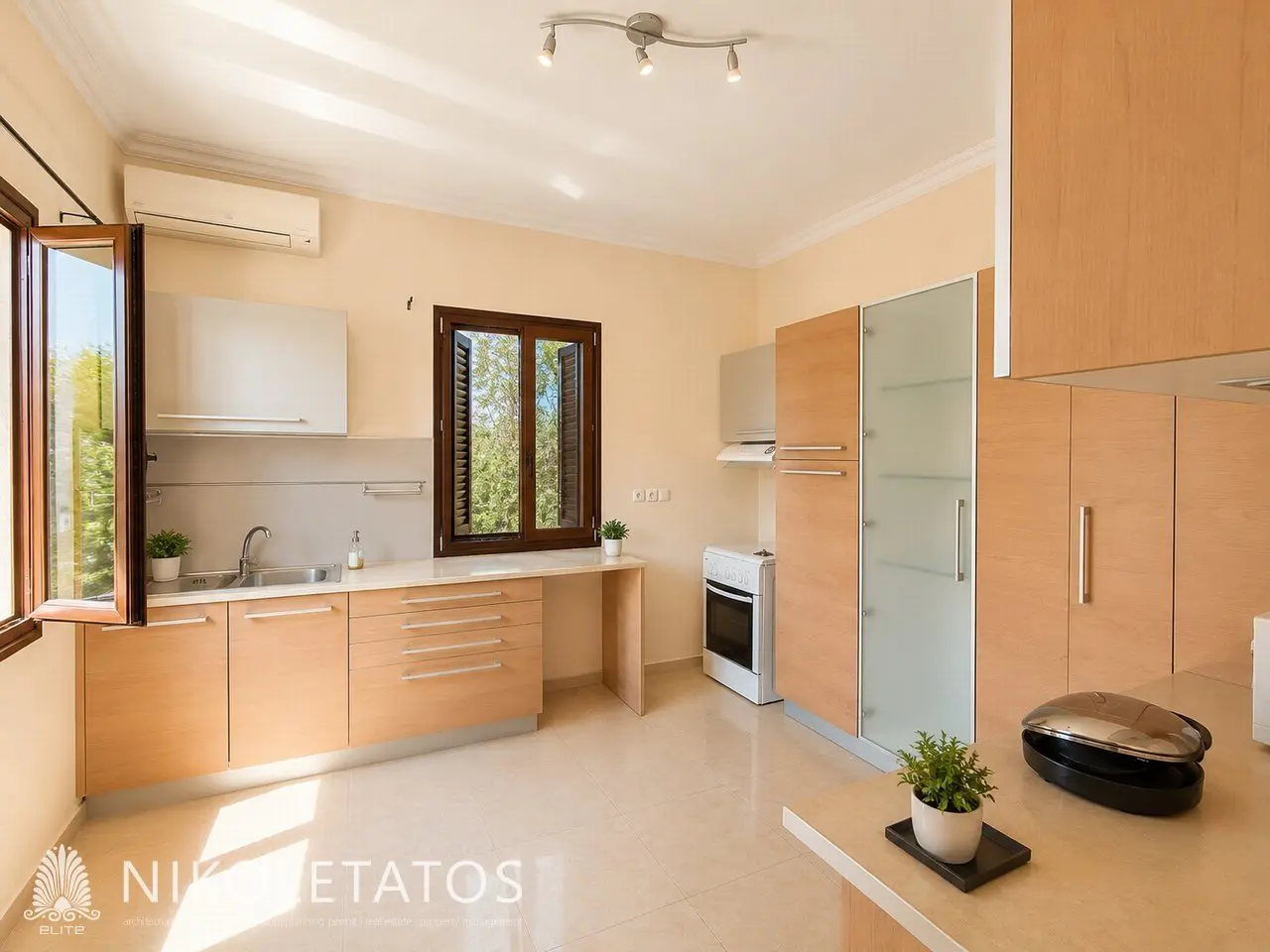 Villa Of 150 M² With Garden In Svoronata, Greece