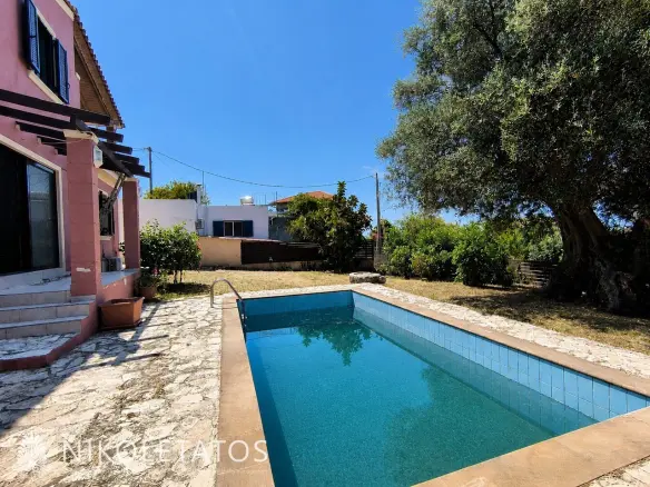 Villa Of 150 M² With Garden In Svoronata, Greece