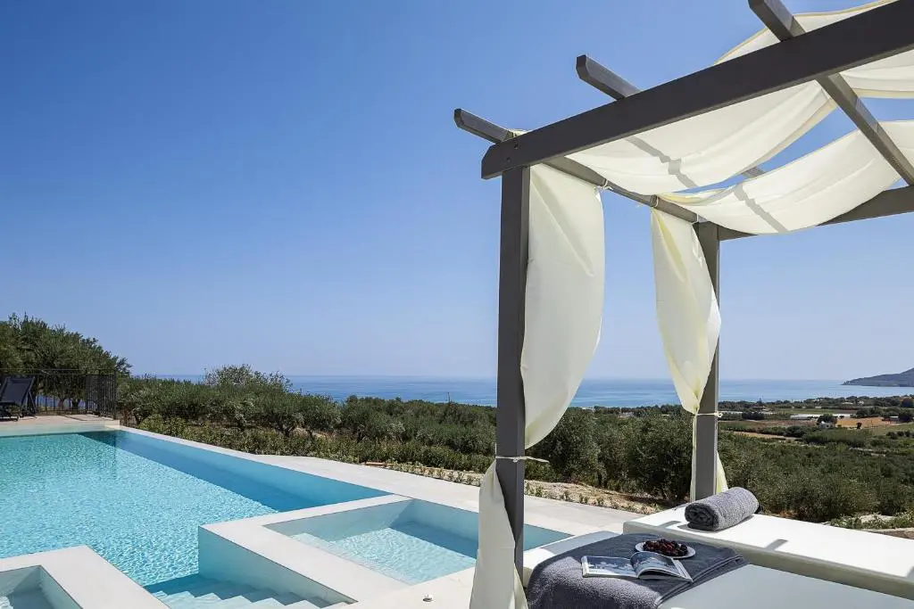 Villa Of 180 M² In Crete