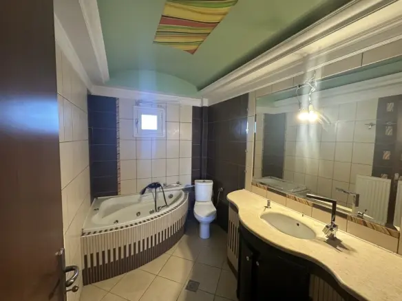 3-bedroom Flat In Nea Propontida, Greece (140 M²)