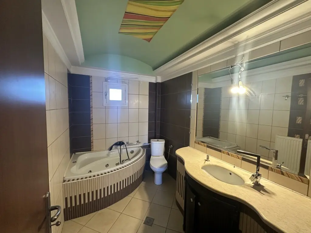 Flat Of 140 M² In Chalkidiki