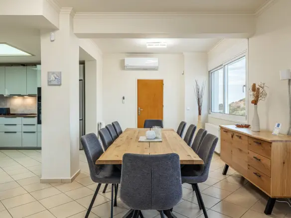 5-bedroom Villa In Neapoli, Greece (250 M²)