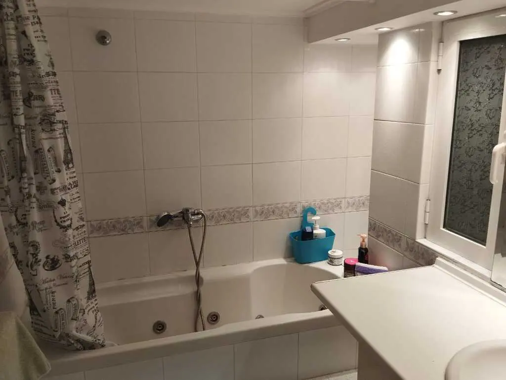 Flat Of 87 M² In Attica