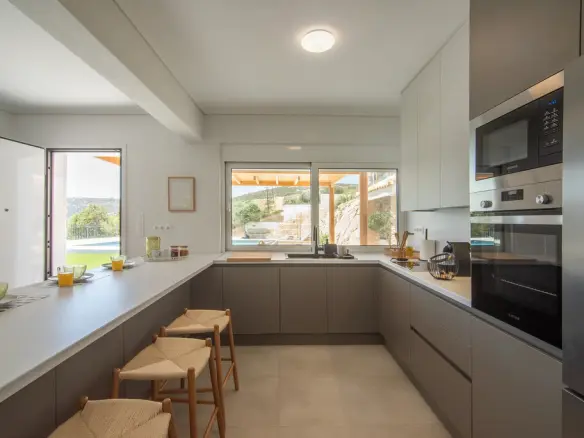 3-bedroom Villa In Keratea, Greece (132 M²)