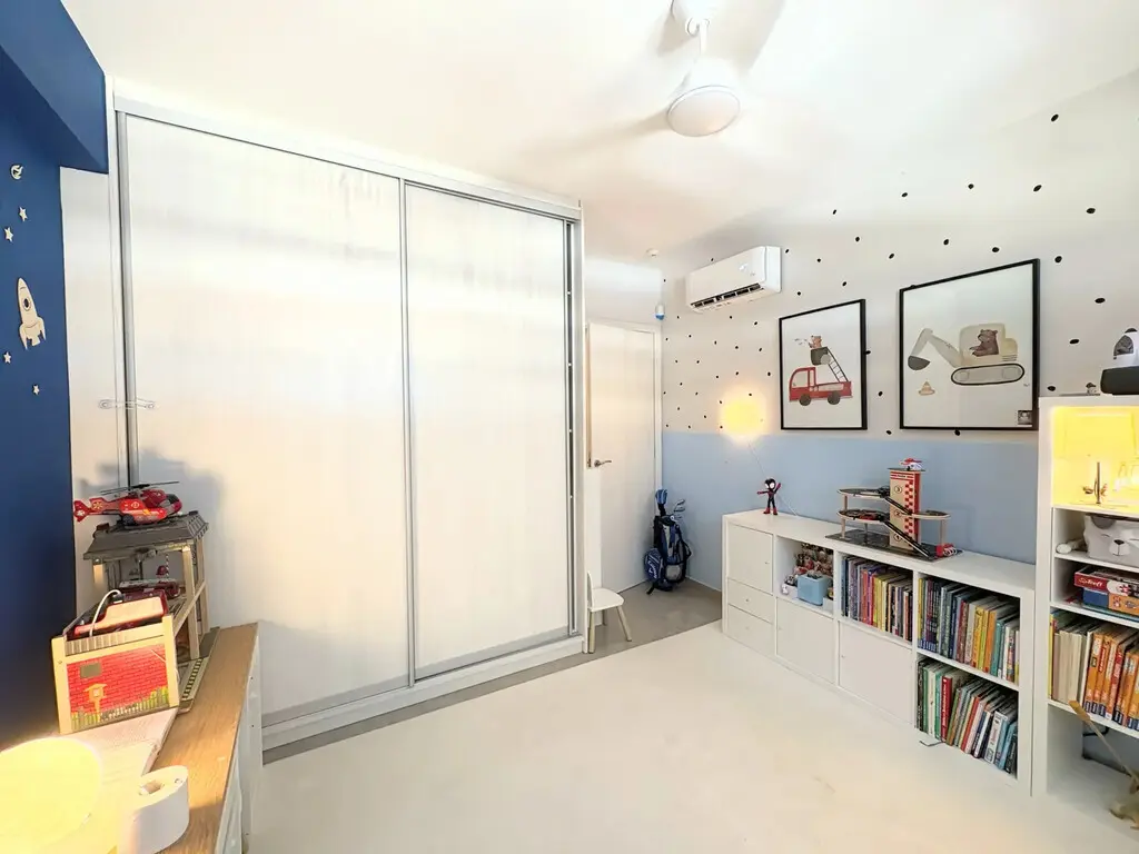 Maisonette Of 140 M² In Athens
