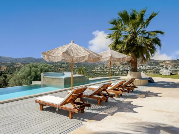 3-bedroom Villa In Timpaki, Greece (210 M²)