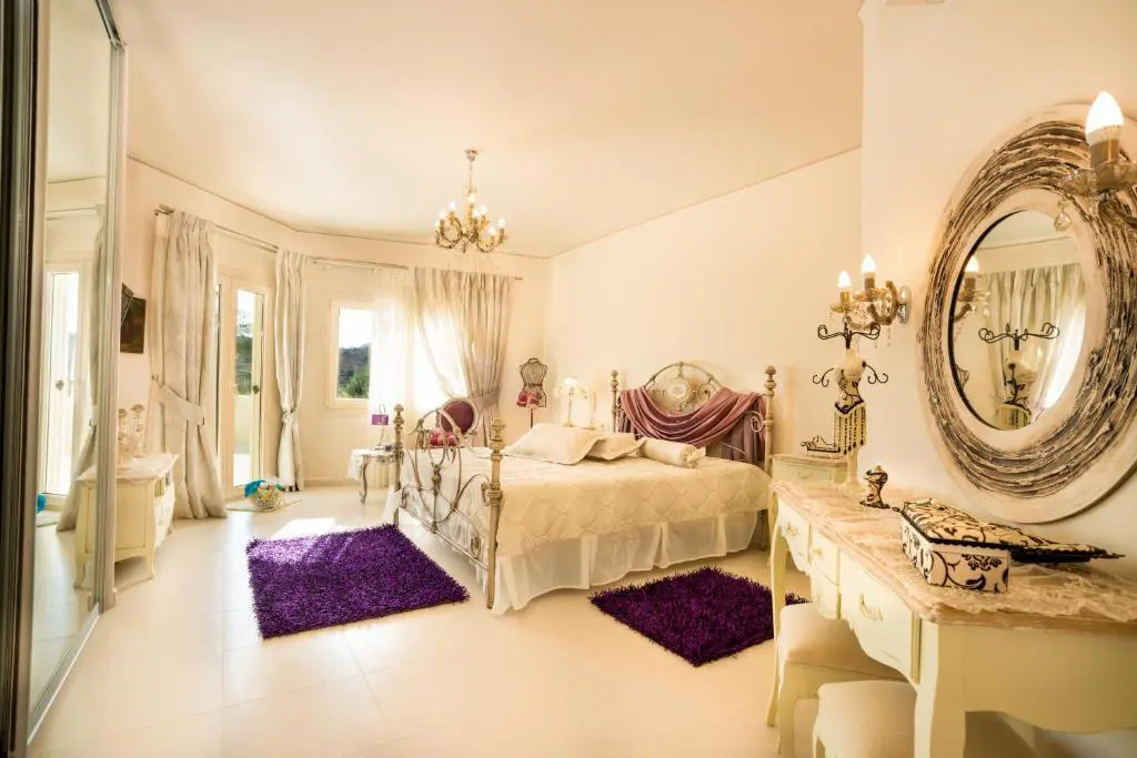 Villa Of 506 M² In Crete