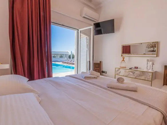4-bedroom Villa In Sikiona, Greece (190 M²)
