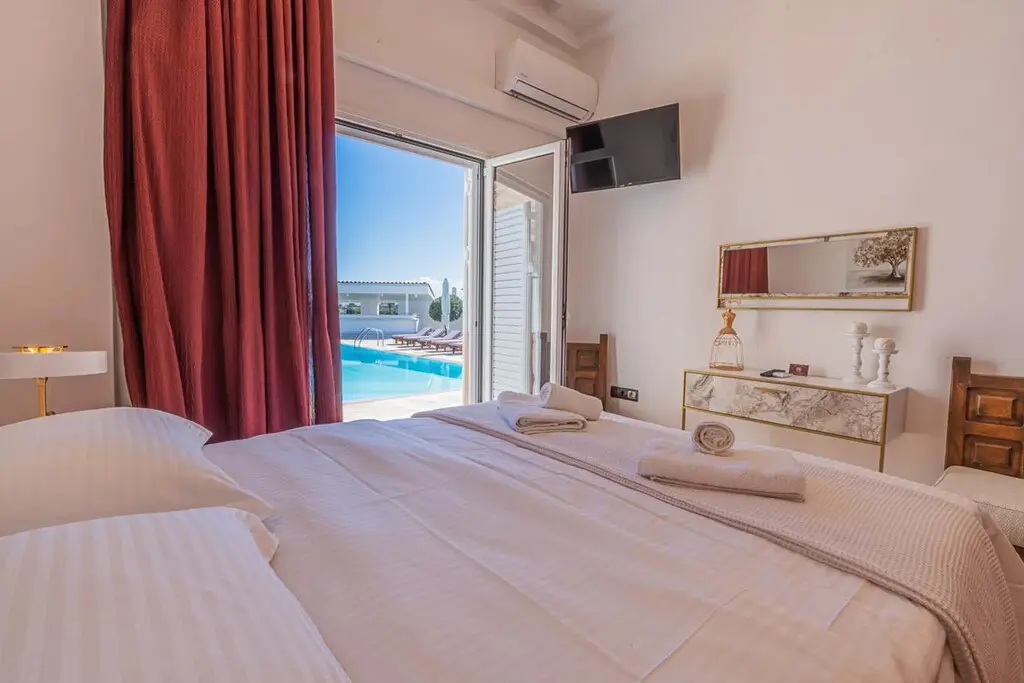 Villa Of 190 M² In Peloponnese