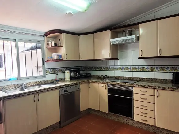 Villa Of 192 M² In Ontinyent, Spain