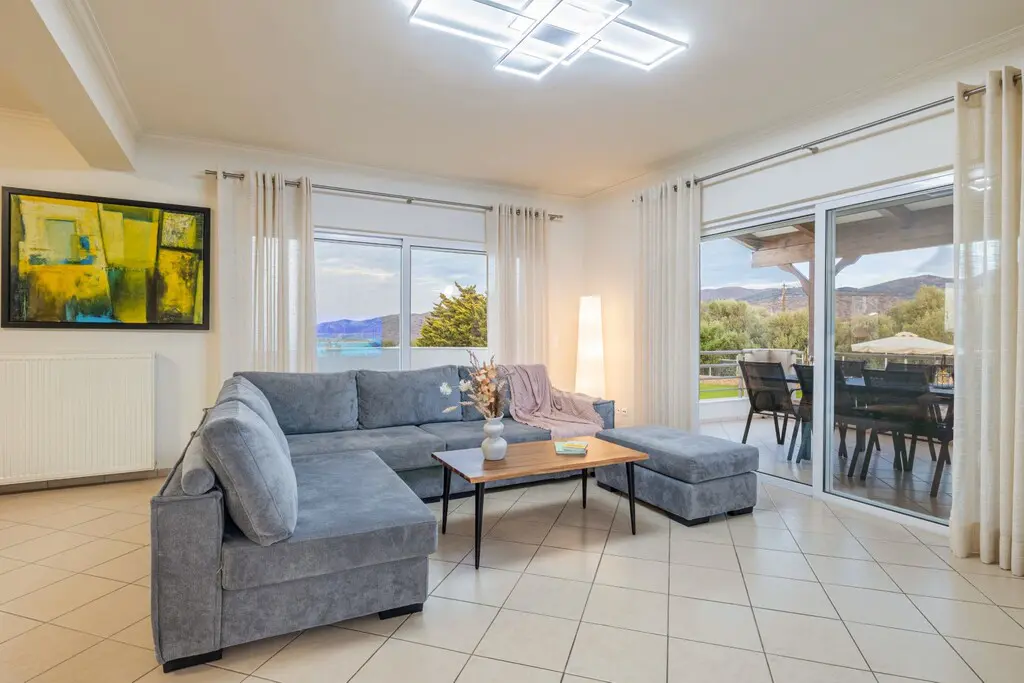 Villa Of 250 M² In Crete