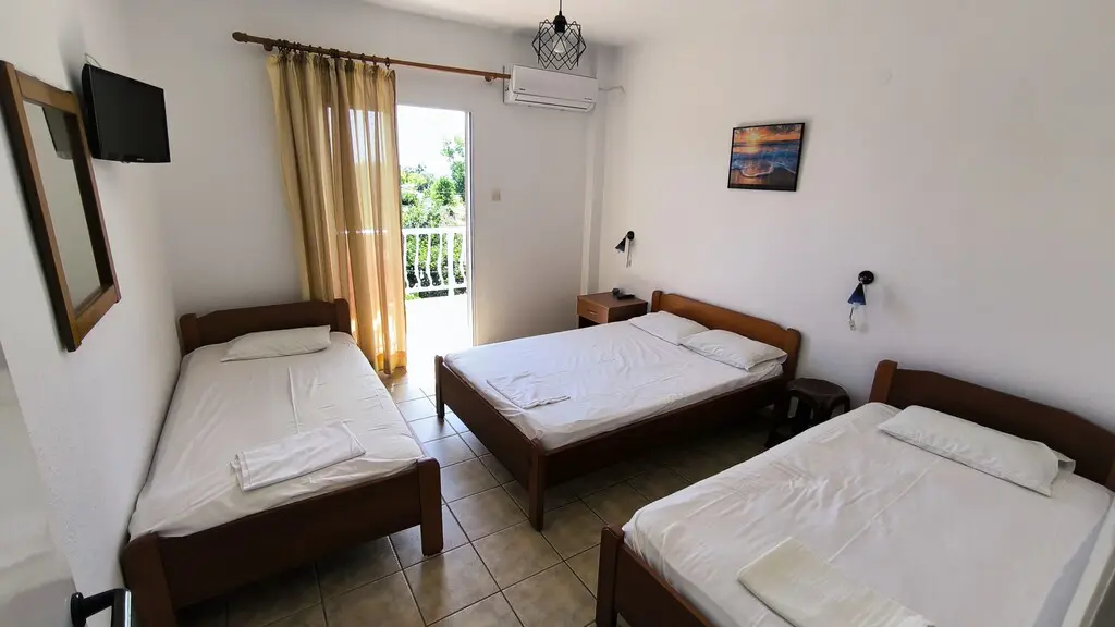 Hotel Of 790 M² On The Olympic Coast