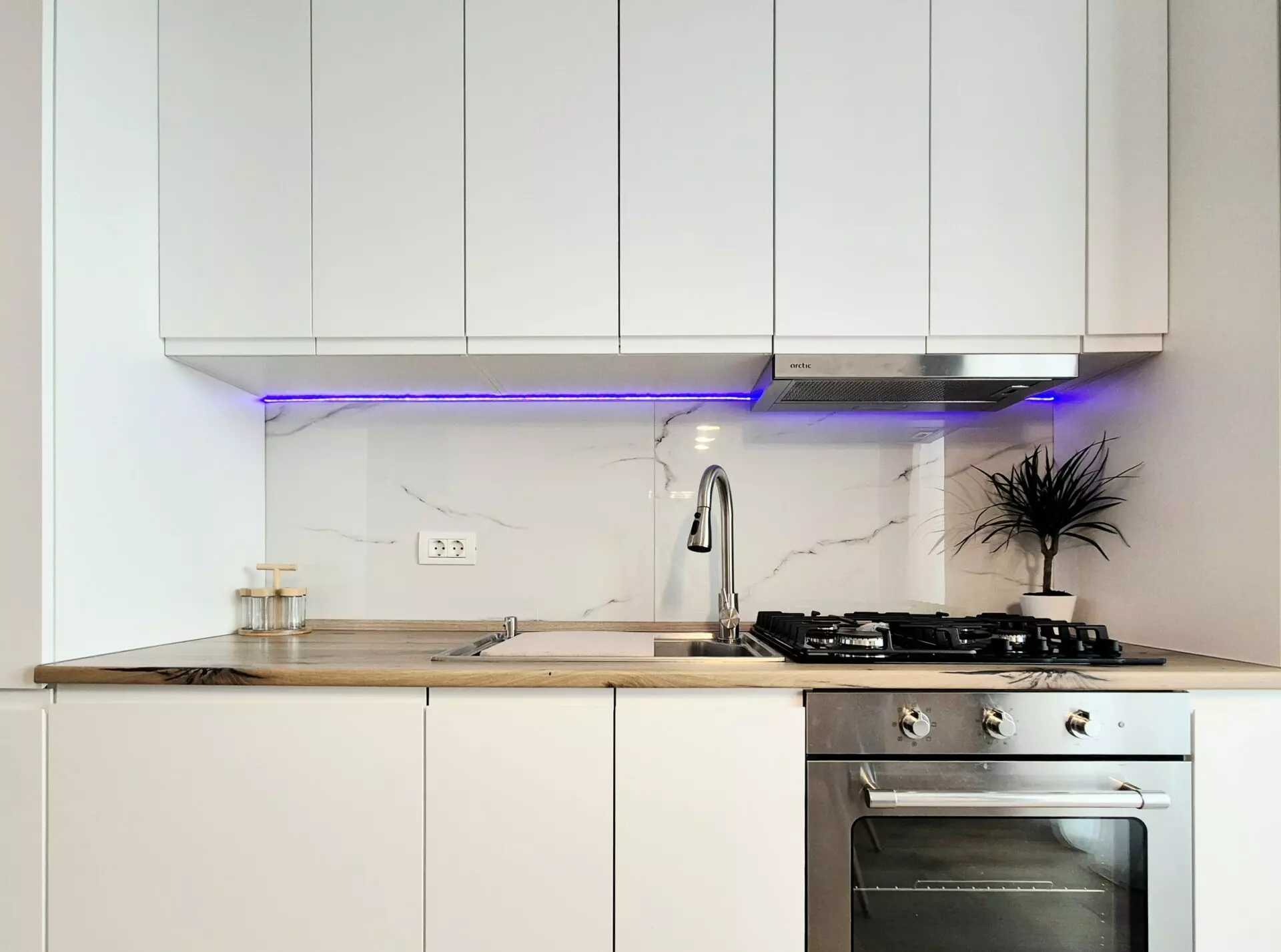 Brand-new Furnished Apartment With Parking | Ready To Rent | Alba Iulia, Romania