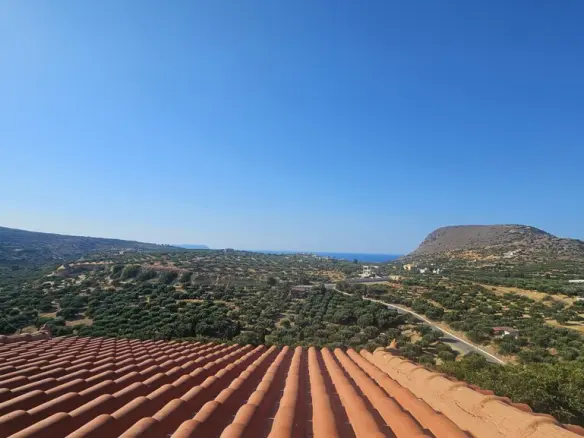 4-bedroom Villa In Gouves, Greece (380 M²)