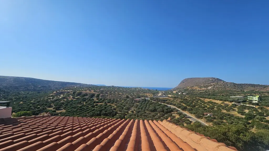 Villa Of 380 M² In Crete