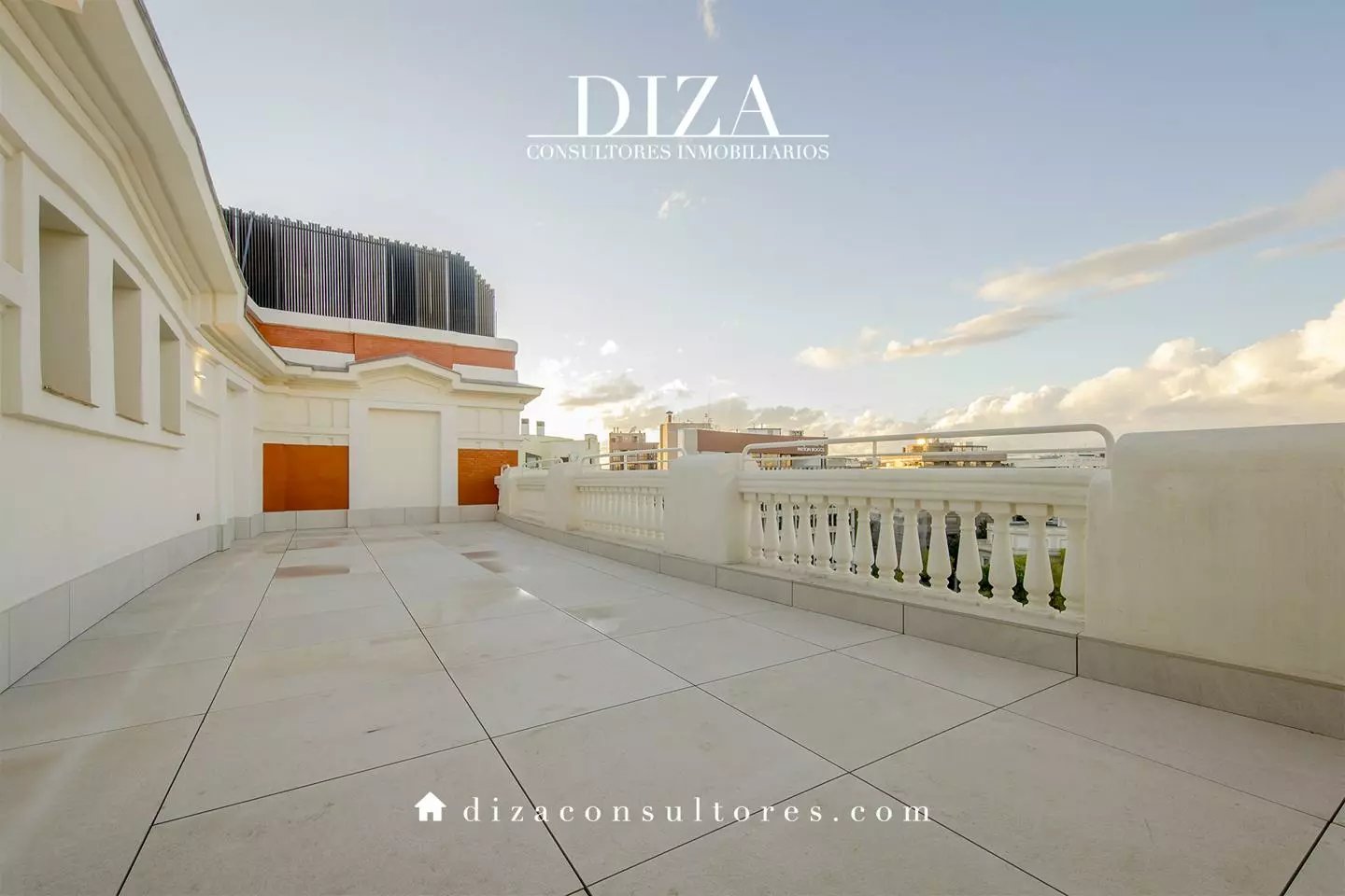 3627489-10b94fca Penthouse Of 150 M² With Terrace In Plaza Del Marqués De Salamanca, Madrid